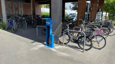 Blaue Fahrrad Servicestation