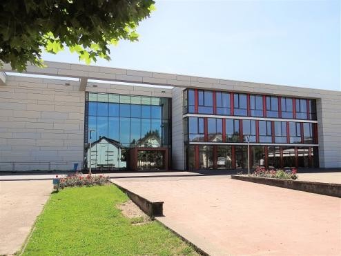 Hans-Thoma-Schule Eingangsbereich Hans-Thoma-Schule Eingangsbereich